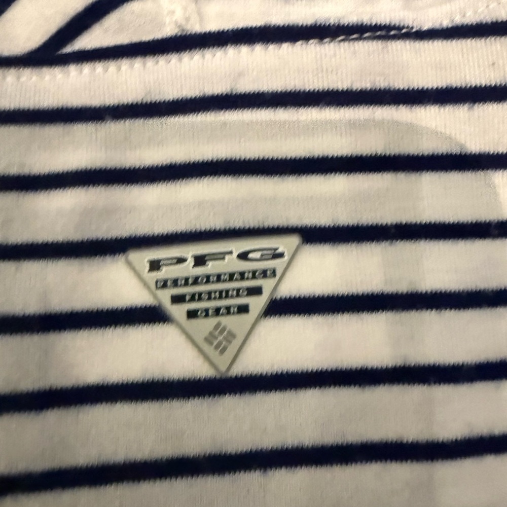 Columbia‎ Navy and White Striped Hoodie Omni-wick medium - Picture 9 of 9